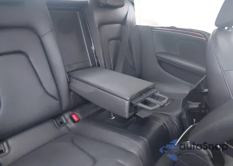 2011 Audi A5 2.0T Premium z USA, uszkodzony, nr VIN WAUGFAFR0BA083769